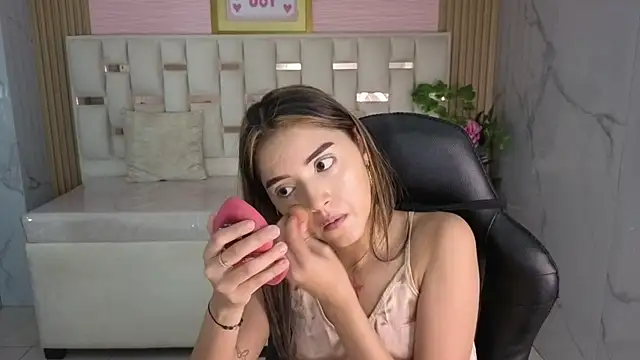 Snapshot of veronicaa_s chatting on 05/14/26, 07:53 veronicaa s online show from 05/14/26, 07:53