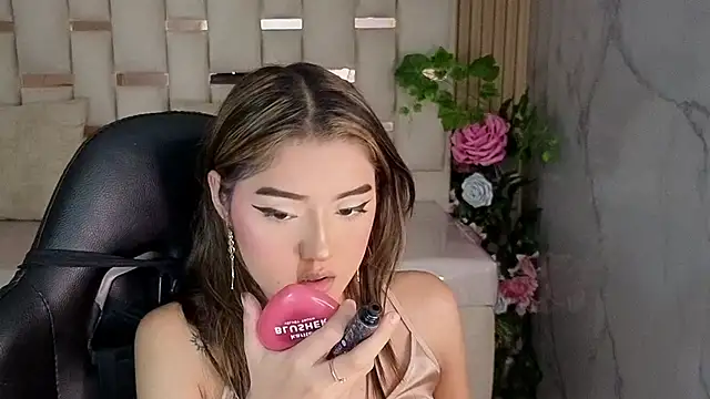 Snapshot of veronicaa_s chatting on 05/16/26, 08:07 veronicaa s online show from 05/16/26, 08:07