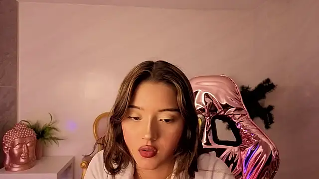 Snapshot of veronicaa_s chatting on 06/10/26, 08:41 veronicaa s online show from 06/10/26, 08:41