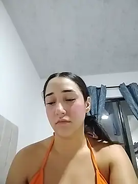 isabellaHill2 online show from 04/22/26, 05:43