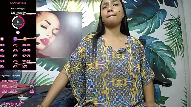 shakti moumita online show from 04/30/26, 08:57