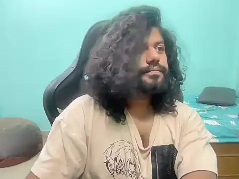 Snapshot of abhinaxx chatting on 03/21/26, 12:32 abhinaxx online show from 03/21/26, 12:32