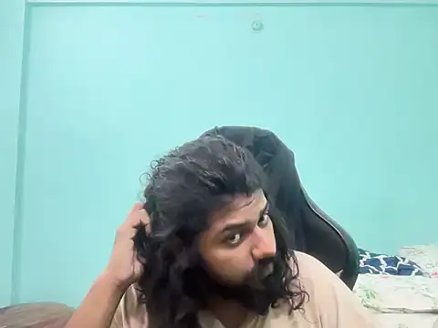 Snapshot of abhinaxx chatting on 04/05/26, 09:39 abhinaxx online show from 04/05/26, 09:39