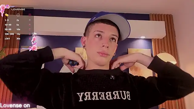 Snapshot of Luca_Prince_ chatting on 03/23/26, 03:43 Luca Prince online show from 03/23/26, 03:43