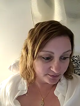 Snapshot of duotroublant chatting on 05/03/26, 08:26 duotroublant online show from 05/03/26, 08:26