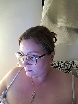 Snapshot of duotroublant chatting on 06/03/26, 08:47 duotroublant online show from 06/03/26, 08:47
