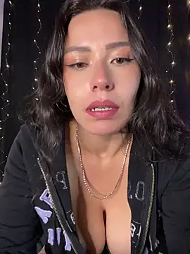 Snapshot of im_mariana_ chatting on 07/09/26, 10:19 im mariana online show from 07/09/26, 10:19