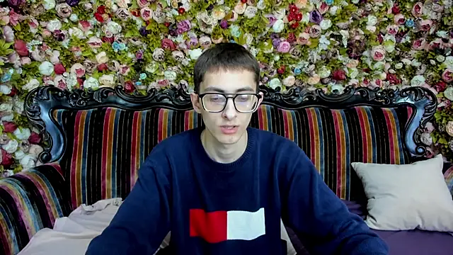 RonBevs online show from 05/15/26, 08:49