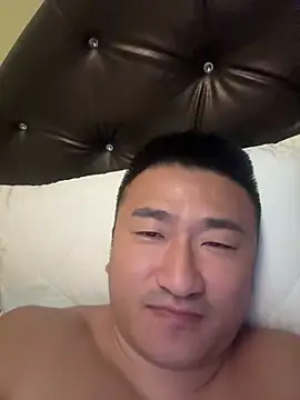 Snapshot of Cunzhangshibage02 chatting on 05/12/26, 12:35 Cunzhangshibage02 online show from 05/12/26, 12:35