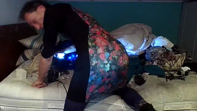 LeleaLatina online show from 03/18/26, 06:55