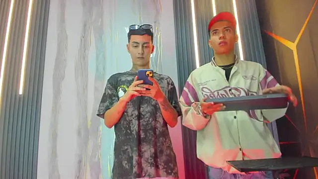 guys hard cock19 online show from 03/12/26, 02:07