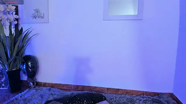 Dimitra hells online show from 04/25/26, 09:34