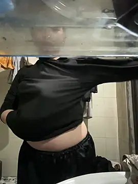 Snapshot of Zionlyly chatting on 03/13/26, 11:28 Zionlyly online show from 03/13/26, 11:28