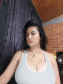 Alexandrina online show from 11/16/25, 11:27