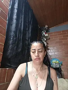 Snapshot of Alexandrina chatting on 06/18/26, 10:09 Alexandrina online show from 06/18/26, 10:09