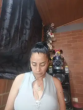 Snapshot of Alexandrina chatting on 07/11/26, 12:35 Alexandrina online show from 07/11/26, 12:35