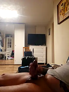 Snapshot of Czarnykonik7111 chatting on 04/21/26, 01:53 Czarnykonik7111 online show from 04/21/26, 01:53