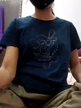Tasty Cherry online show from 04/18/26, 06:34