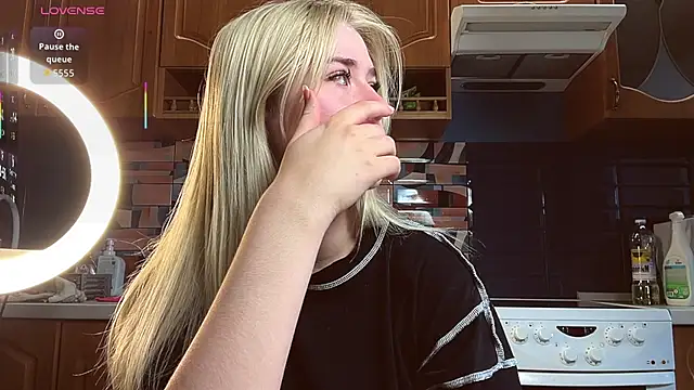 ivygenesis online show from 04/05/26, 05:04