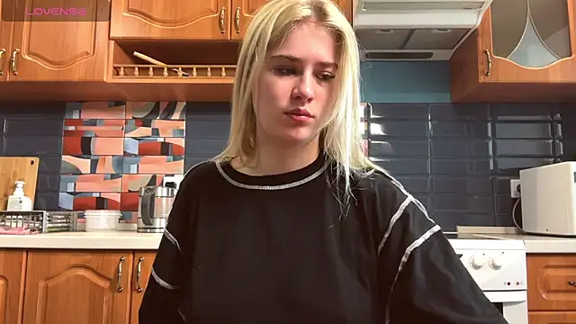 ivygenesis online show from 04/28/26, 03:11