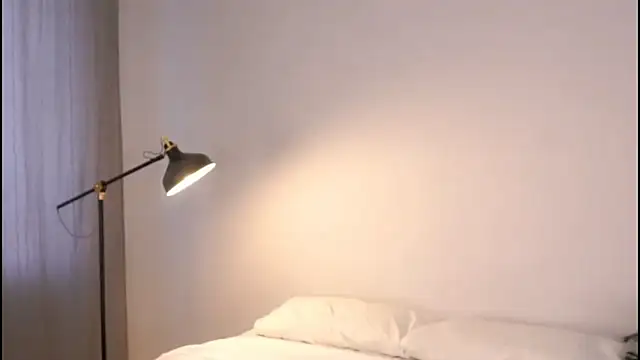 Snapshot of HellenSlavis chatting on 03/13/26, 10:27 HellenSlavis online show from 03/13/26, 10:27