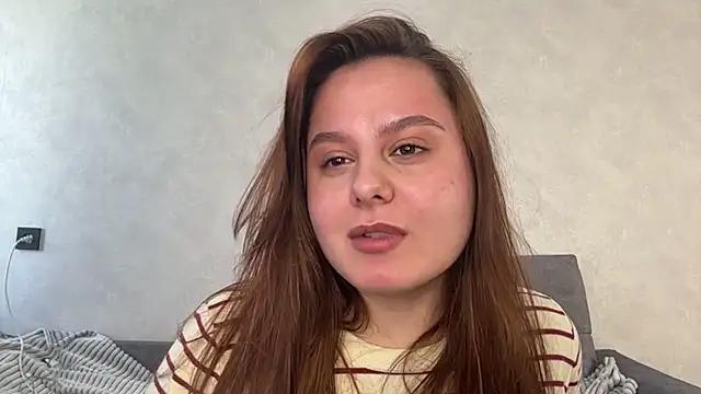 Ellaizatelly online show from 04/16/26, 07:09