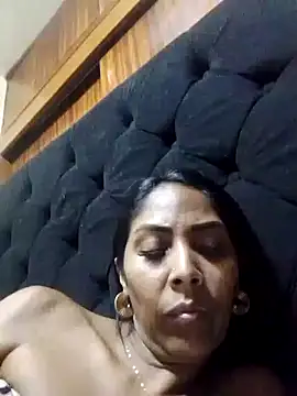 Snapshot of cosita_rica_1 chatting on 04/22/26, 04:59 cosita rica 1 online show from 04/22/26, 04:59