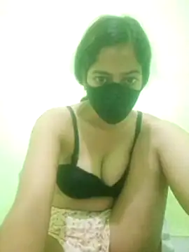 nidhiyadav00 online show from 04/23/26, 07:16