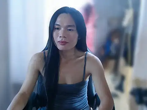 small 13 online show from 04/28/26, 02:38