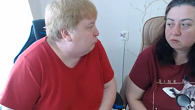 Lindy-Jeanie online show from 06/11/26, 08:56