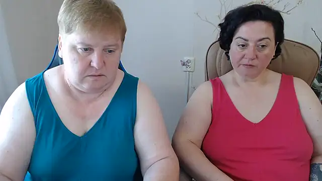Lindy-Jeanie online show from 06/18/26, 08:25