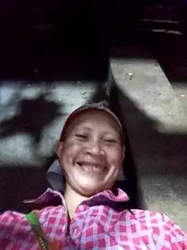Heli pusy online show from 05/12/26, 12:57