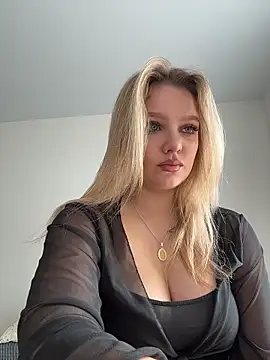 Snapshot of bettyloveu chatting on 05/06/26, 04:08 bettyloveu online show from 05/06/26, 04:08