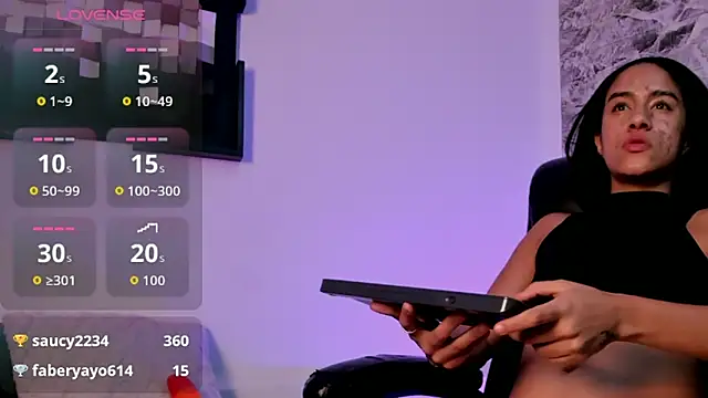 sofi wiliiams2 online show from 04/21/26, 01:42