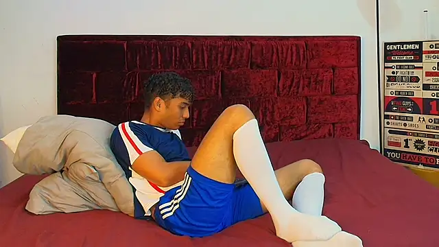 Snapshot of The_Penthouse_boys chatting on 06/21/26, 12:46 The Penthouse boys online show from 06/21/26, 12:46