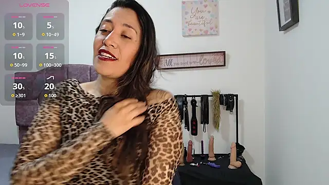 Snapshot of violeta_scott chatting on 06/01/26, 05:14 violeta scott online show from 06/01/26, 05:14