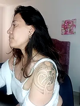 Snapshot of violeta_scott chatting on 06/26/26, 03:49 violeta scott online show from 06/26/26, 03:49