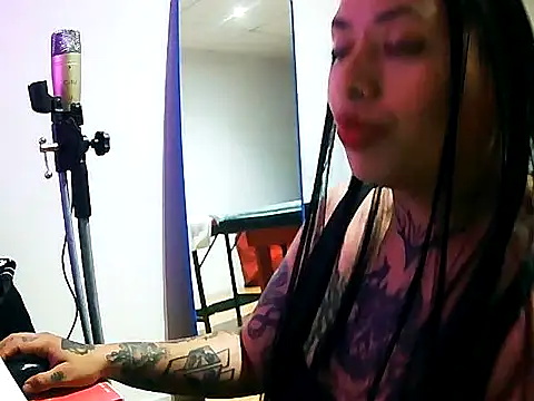 Snapshot of kinki_vi chatting on 03/14/26, 04:07 kinki vi online show from 03/14/26, 04:07