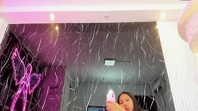 Mia hornny  online show from 06/28/26, 11:00
