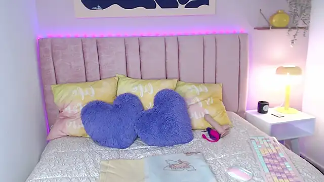 Zafiro Brm online show from 04/11/26, 03:44