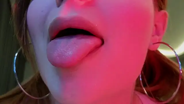 mollybossy online show from 04/13/26, 12:21