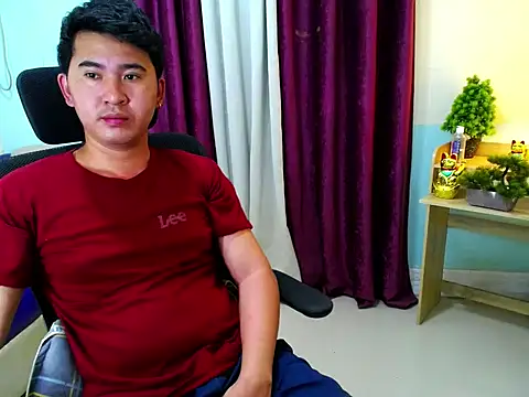 urhotasian online show from 03/31/26, 06:47