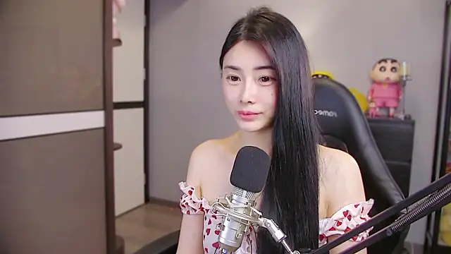 XiaoYuBao- online show from 04/13/26, 07:19