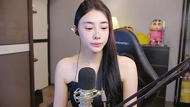 XiaoYuBao- online show from 06/30/26, 04:19