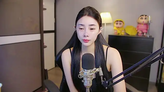 XiaoYuBao- online show from 07/18/26, 04:11