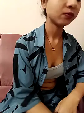 ritika gupta02 online show from 04/10/26, 03:50