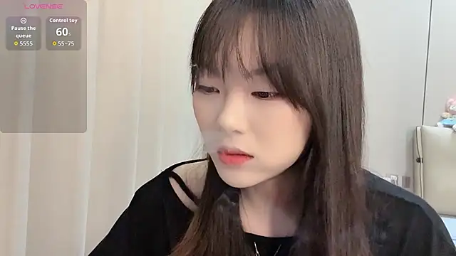 Lily-8888 online show from 03/19/26, 02:32