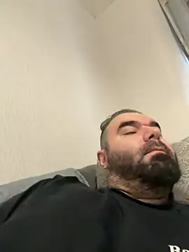 Snapshot of bigmillz32 chatting on 03/31/26, 10:59 bigmillz32 online show from 03/31/26, 10:59