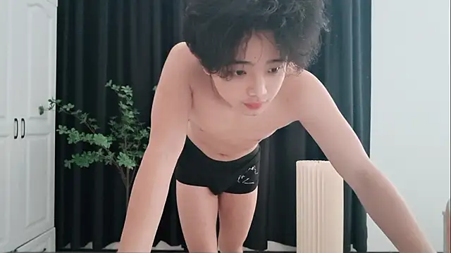 ZH-HUAHUA online show from 03/15/26, 06:30