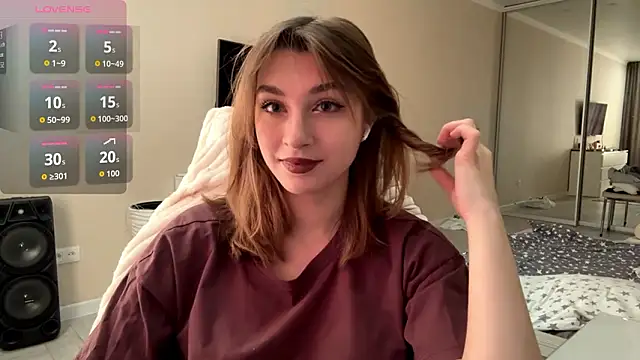 Olivia 132 online show from 03/15/26, 10:43